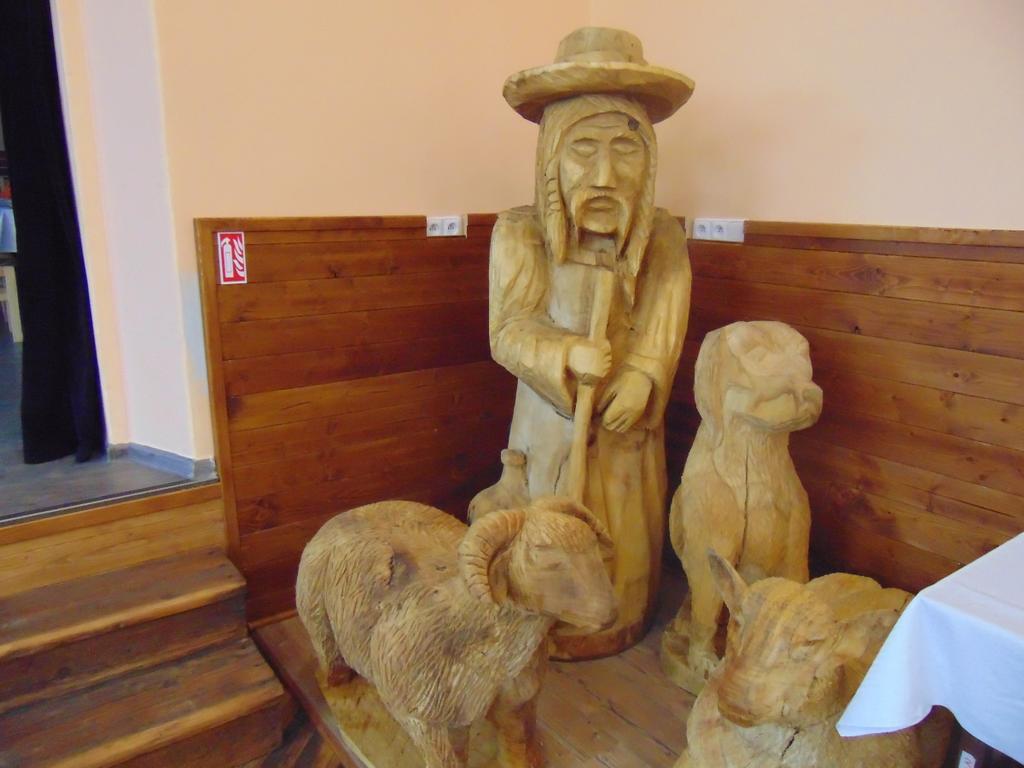 Penzion A Restaurace Na Salasi Hutisko 외부 사진